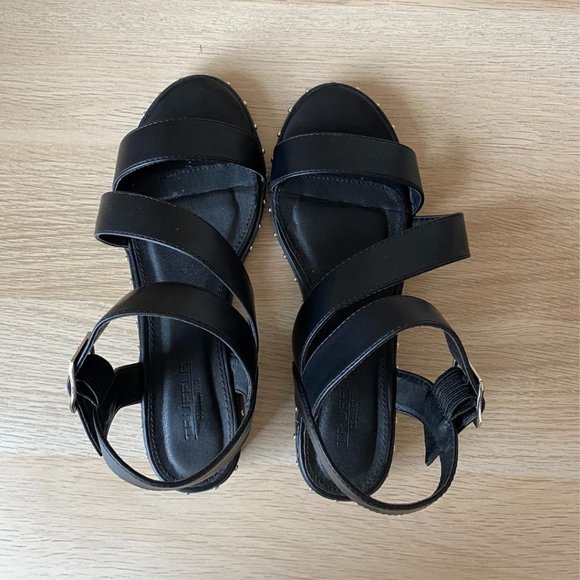 Kitten Heel Black Studded Sandals US6 - Picture 4 of 5